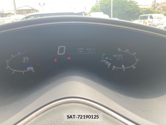 Nissan SERENA 2015-09 8414921-14