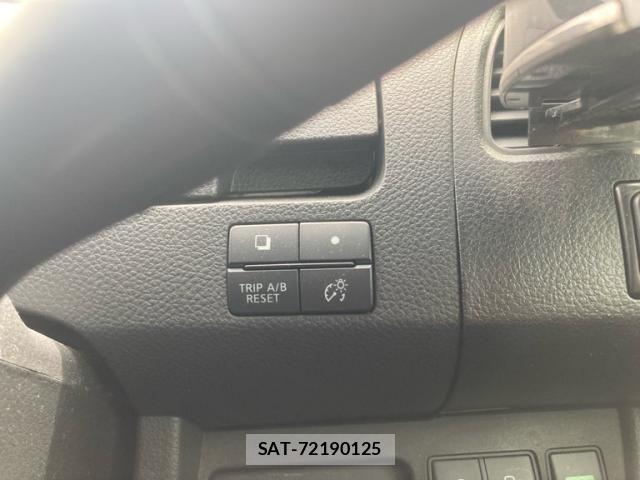 Nissan SERENA 2015-09 8414921-15