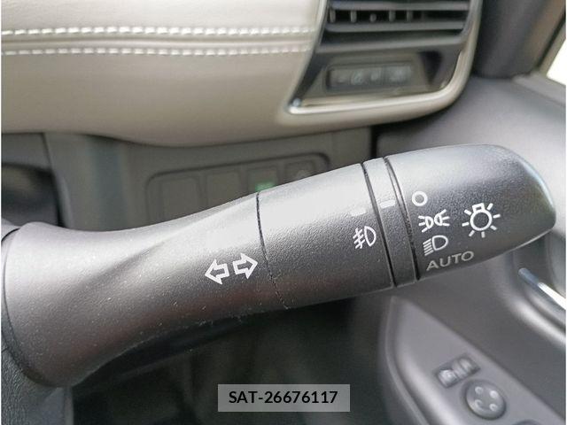 Nissan SERENA 2016-10 8414891-20