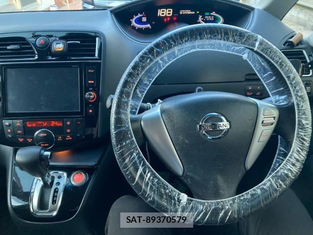 Nissan SERENA 2014-01 8414933-13