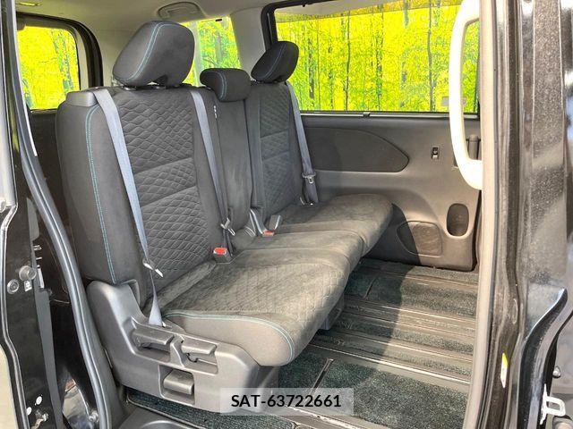 Nissan SERENA 2017-06 8414890-8