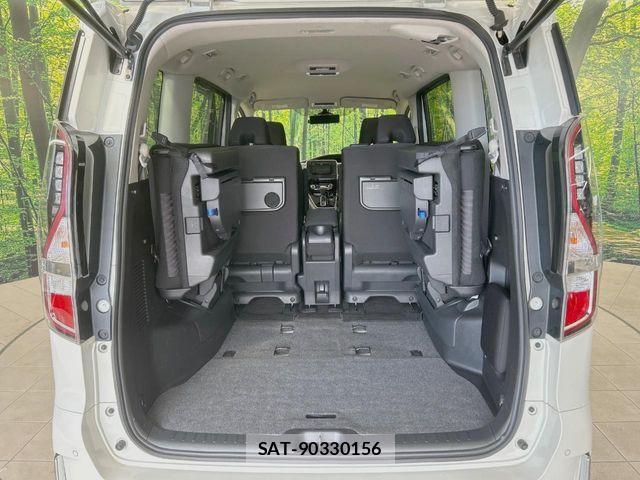 Nissan SERENA 2021-11 8438847-10