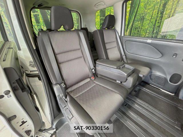 Nissan SERENA 2021-11 8438847-8