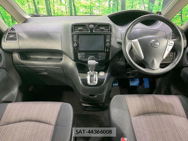 Nissan SERENA 2014-03 8438861-1