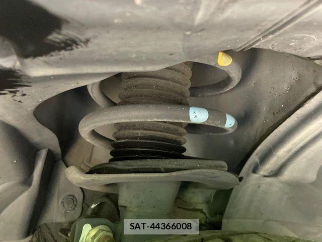 Nissan SERENA 2014-03 8438861-19