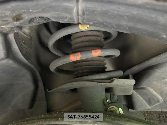 Nissan SERENA 2013-09 8438870-19
