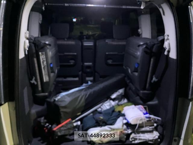 Nissan SERENA 2014-09 8438877-9