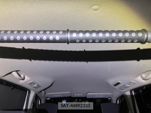 Nissan SERENA 2014-09 8438877-10