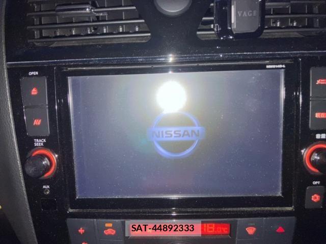 Nissan SERENA 2014-09 8438877-18