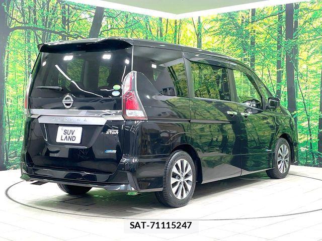 Nissan SERENA 2016-11 8437514-16