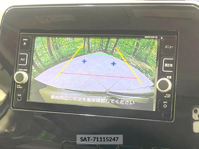 Nissan SERENA 2016-11 8437514-4