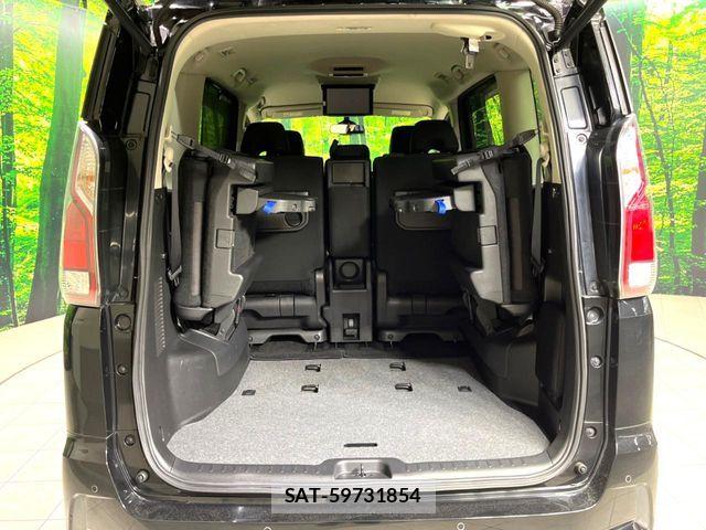 Nissan SERENA 2017-06 8438859-11