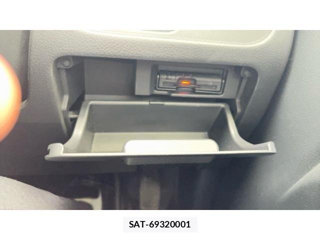 Nissan SERENA 2013-09 8438869-9