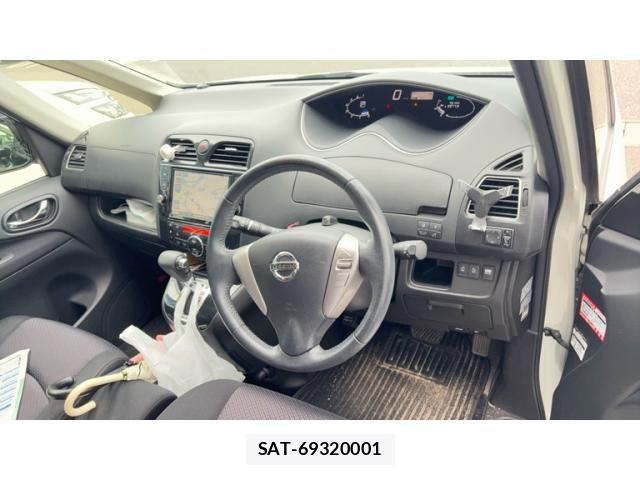 Nissan SERENA 2013-09 8438869-10