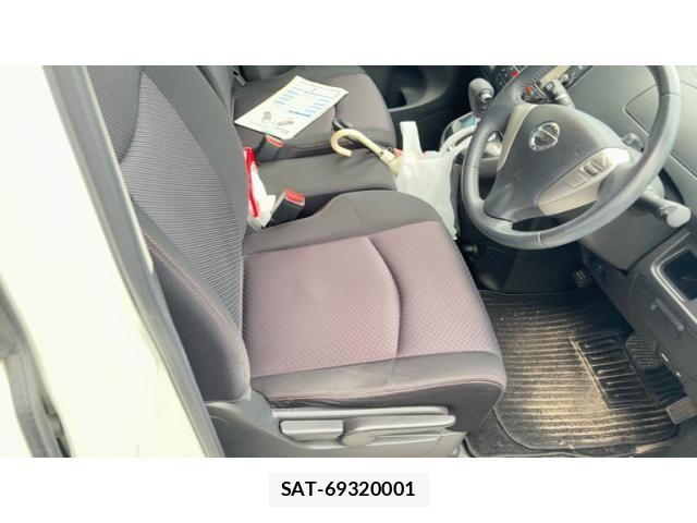 Nissan SERENA 2013-09 8438869-11