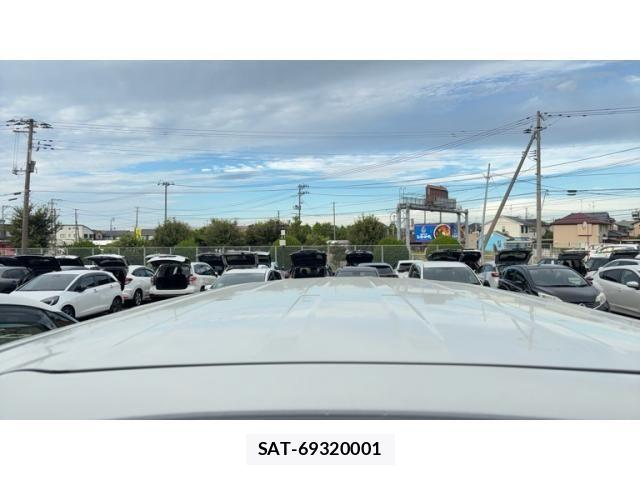 Nissan SERENA 2013-09 8438869-20