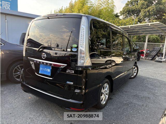 Nissan SERENA 2013-02 8438872-2