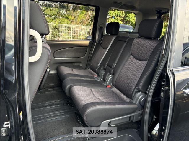 Nissan SERENA 2013-02 8438872-4