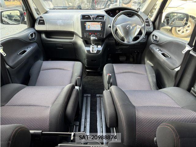 Nissan SERENA 2013-02 8438872-5