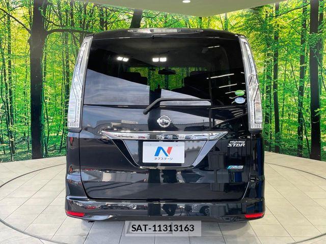Nissan SERENA 2015-11 8438868-14