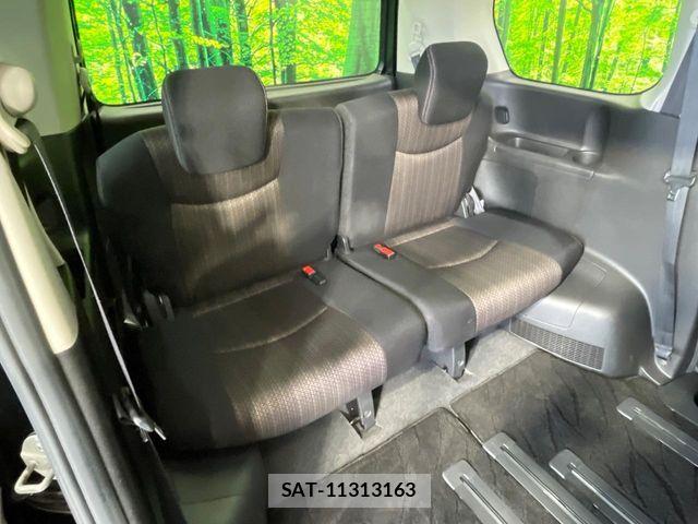 Nissan SERENA 2015-11 8438868-8