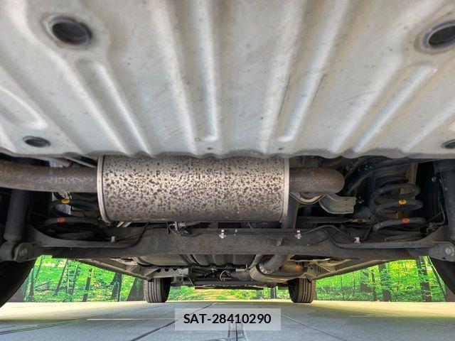 Nissan SERENA 2015-09 8438559-19