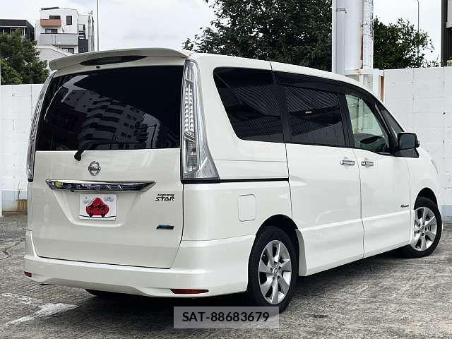Nissan SERENA 2013-08 8438871-2
