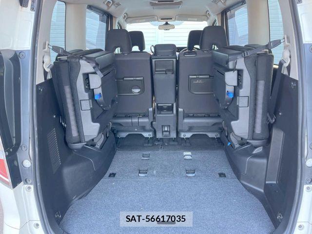 Nissan SERENA 2019-11 8438843-13