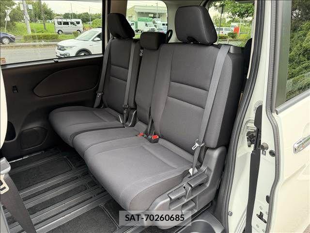 Nissan SERENA 2018-01 8458391-9