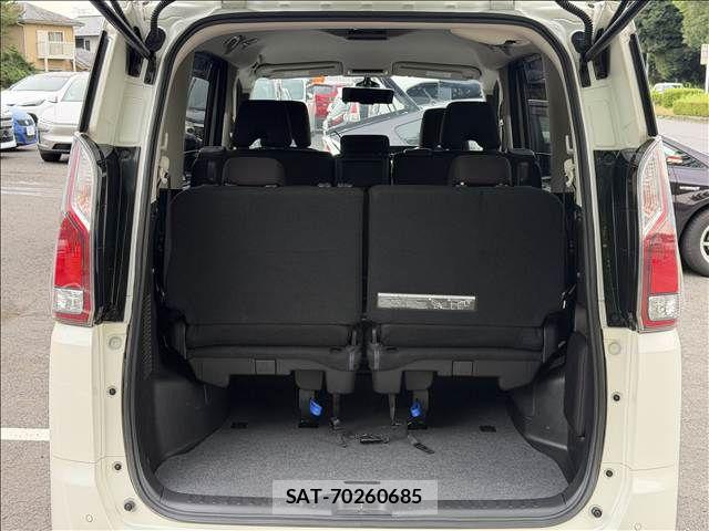 Nissan SERENA 2018-01 8458391-10