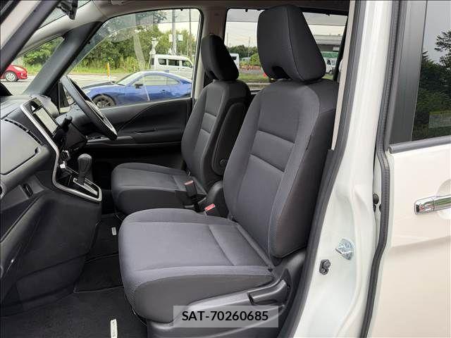 Nissan SERENA 2018-01 8458391-24