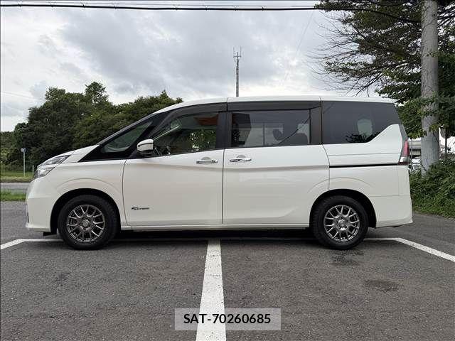 Nissan SERENA 2018-01 8458391-5