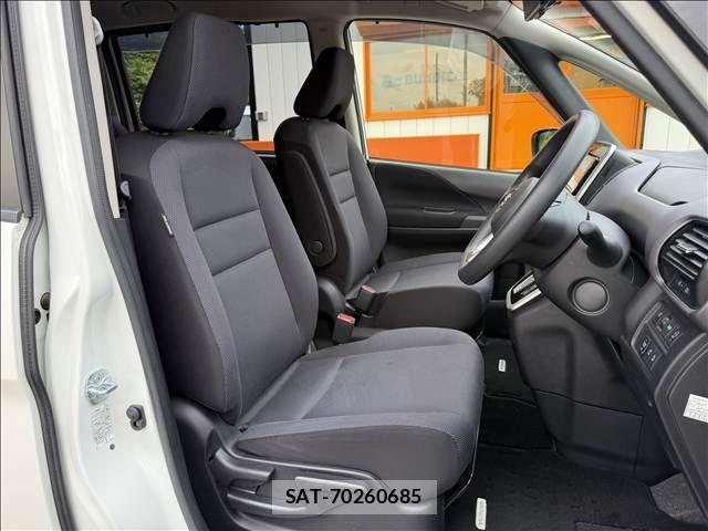 Nissan SERENA 2018-01 8458391-8