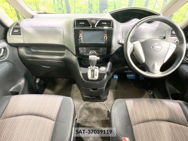 Nissan SERENA 2014-10 8458394-1