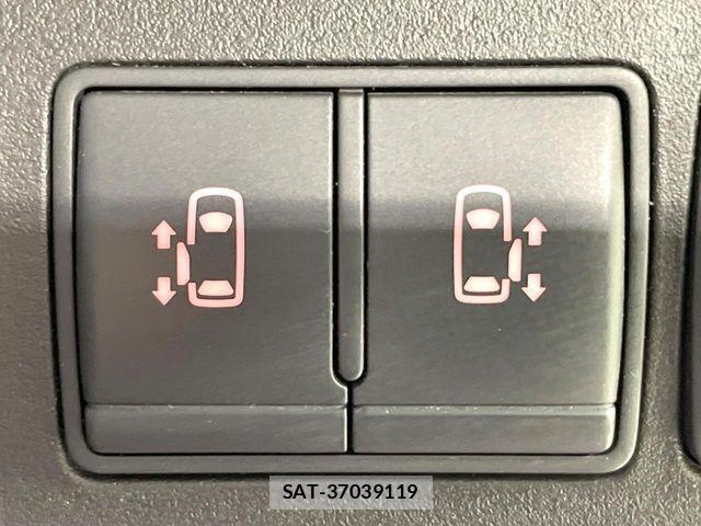 Nissan SERENA 2014-10 8458394-3