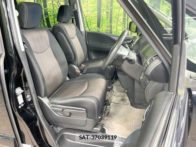 Nissan SERENA 2014-10 8458394-7