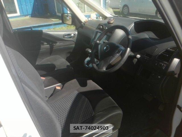 Nissan SERENA 2013-08 8458398-1