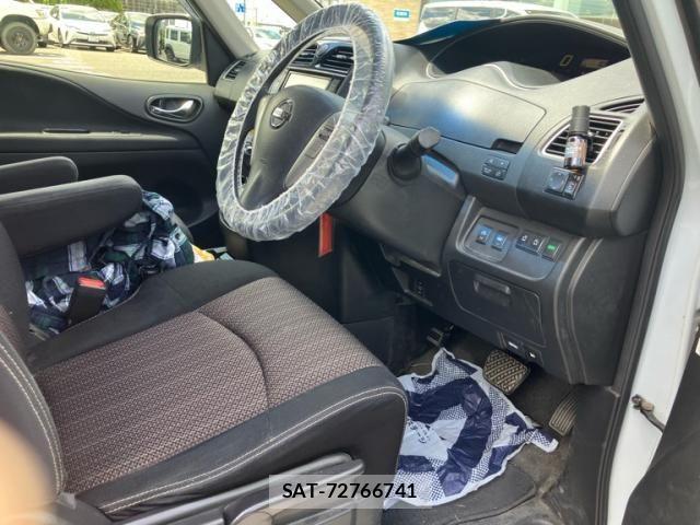 Nissan SERENA 2015-05 8458401-14