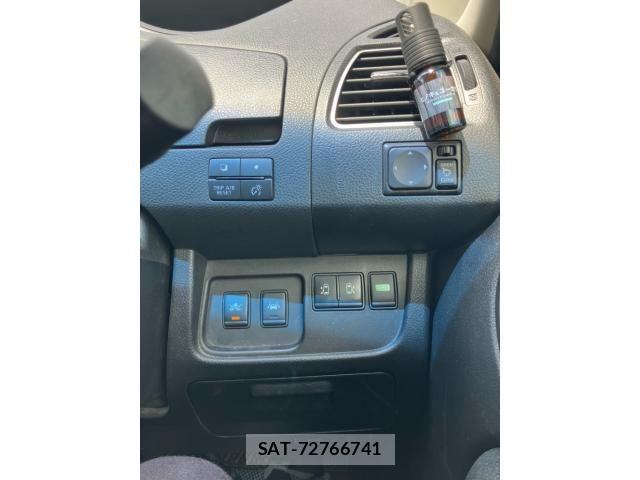 Nissan SERENA 2015-05 8458401-15