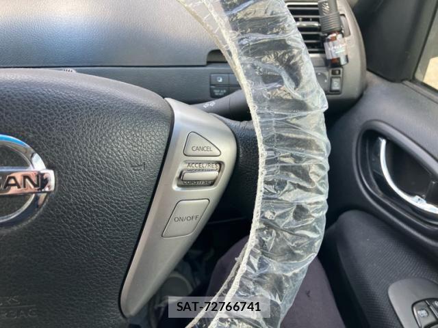 Nissan SERENA 2015-05 8458401-17