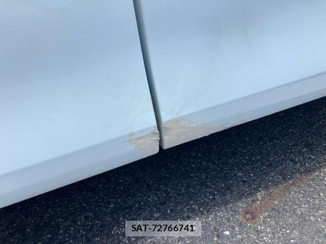 Nissan SERENA 2015-05 8458401-28