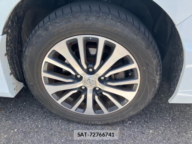 Nissan SERENA 2015-05 8458401-3