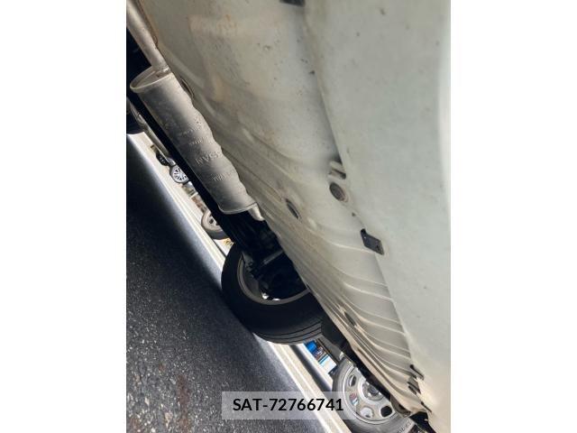 Nissan SERENA 2015-05 8458401-7