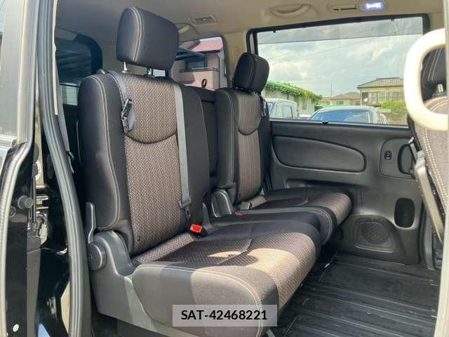 Nissan SERENA 2014-06 8458397-11