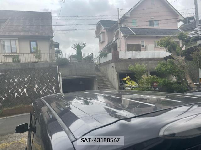 Nissan SERENA 2014-02 8458400-9