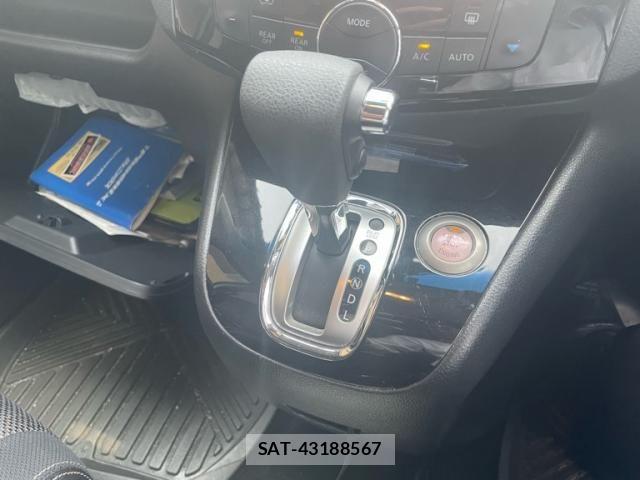 Nissan SERENA 2014-02 8458400-20