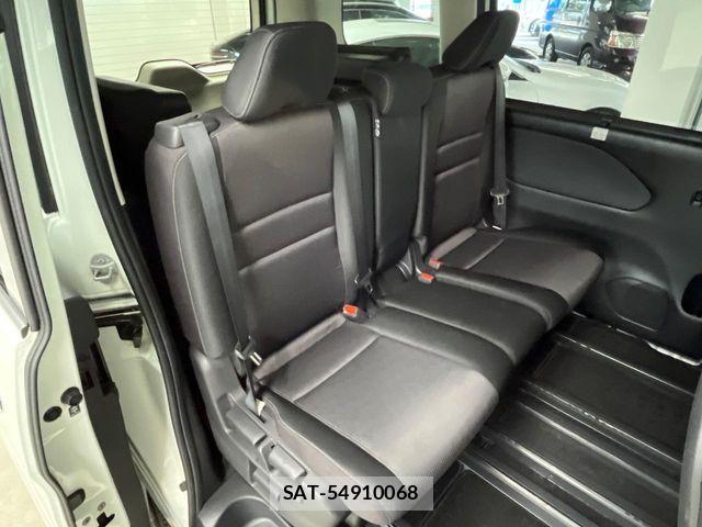 Nissan SERENA 2018-09 8458390-11