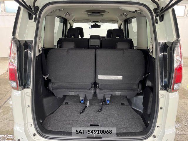 Nissan SERENA 2018-09 8458390-12