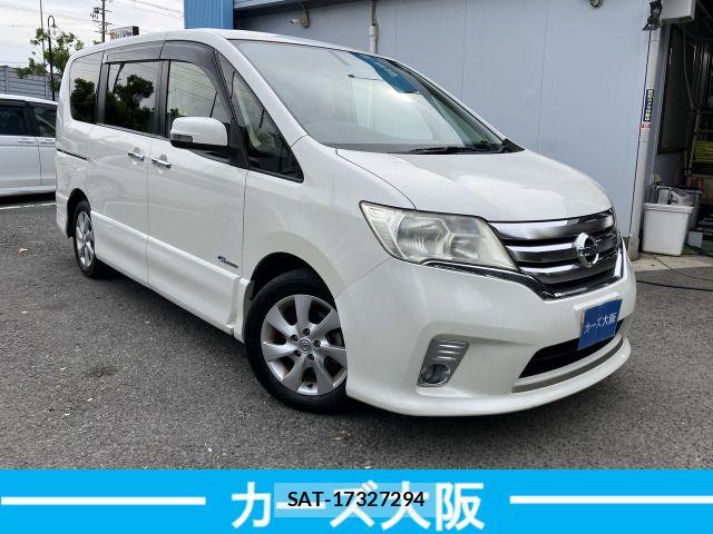 Nissan SERENA 2013-10 8458399-1