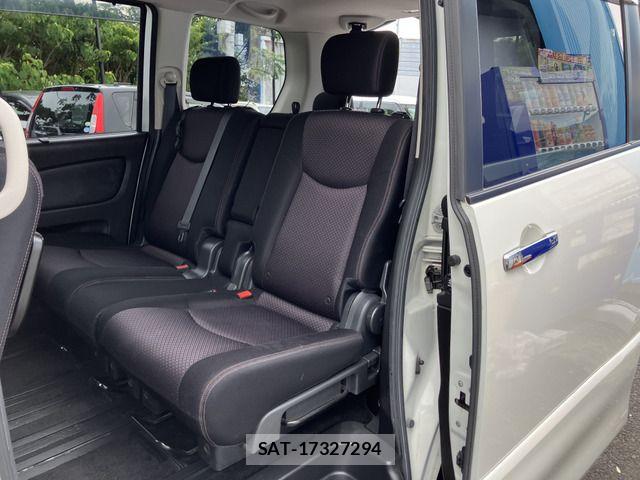 Nissan SERENA 2013-10 8458399-4